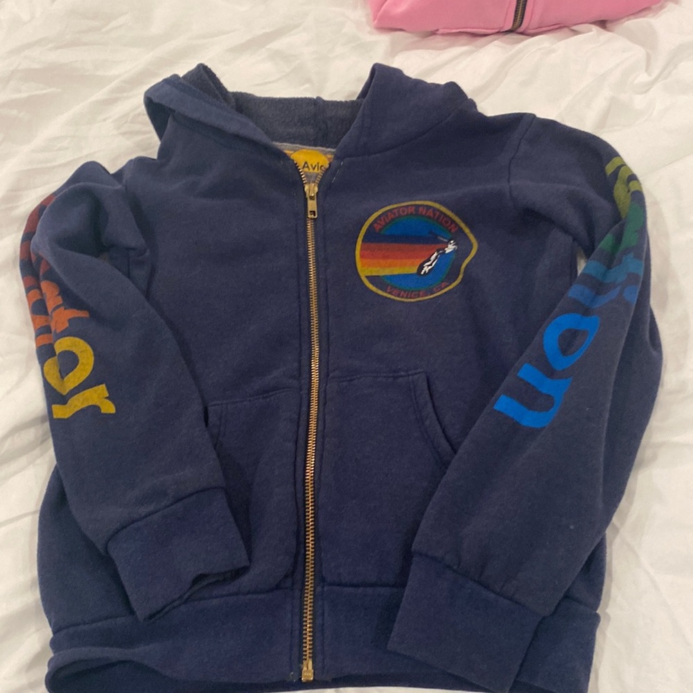 Kids zip up